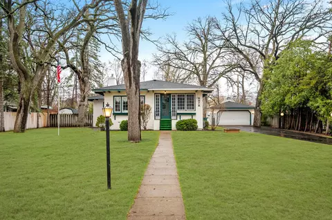 6578 Elm St, North Branch, MN 55056