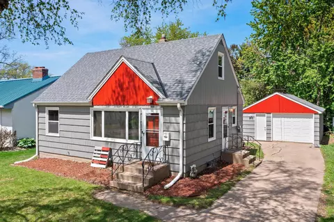 1679 Rose Ave E, Saint Paul, MN 55106