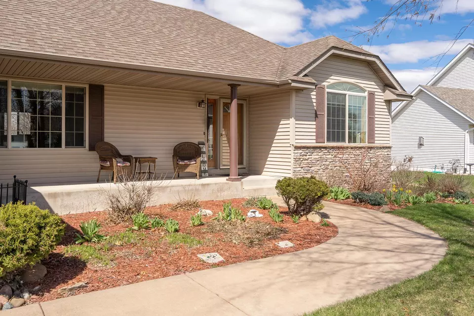  5122 382nd Dr, North Branch, MN 55056 photo 3