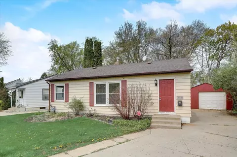 2125 Jessamine Ave E, Saint Paul, MN 55119