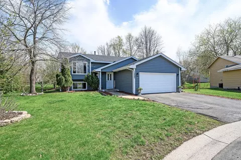 13693 Glenhurst Ave, Savage, MN 55378