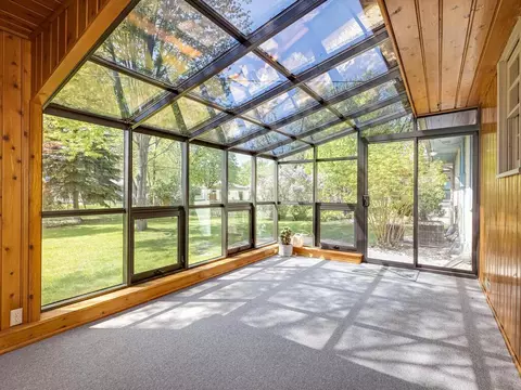 6180 7th St NE, Fridley, MN 55432