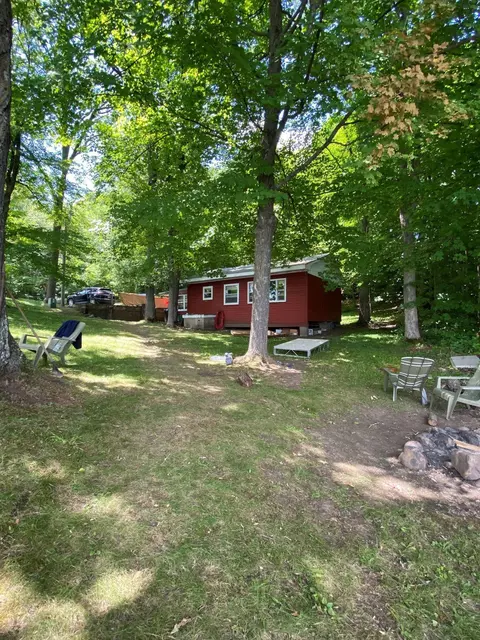 2599 27 14 27 34 St #A, Canton, WI 54868