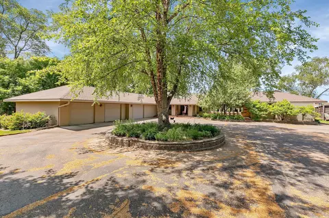 1333 Broadway Ave S, Sauk Rapids, MN 56379