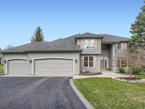 14813 Blakeney Rd, Eden Prairie, MN 55347