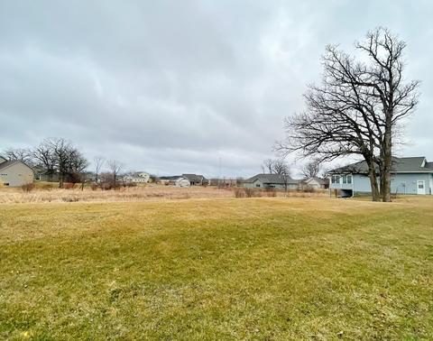 114 Oak Leaf Dr, Albany, MN 56307
