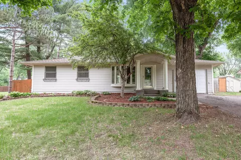 440 Orchid Ln N, Plymouth, MN 55447