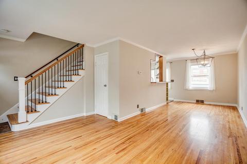 2050 Montreal Ave, Saint Paul, MN 55116