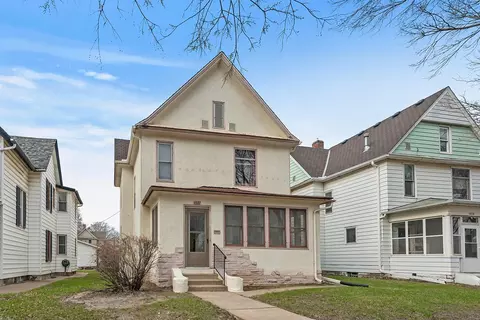 1021 22nd Ave NE, Minneapolis, MN 55418