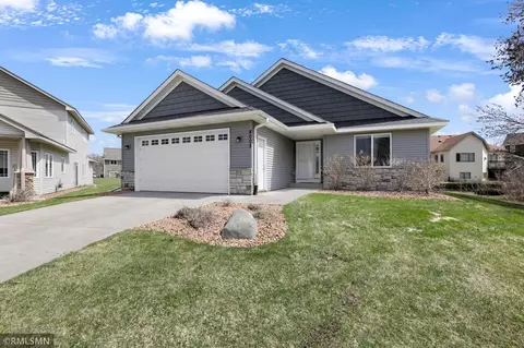8005 Benjamin St NE, Spring Lake Park, MN 55432