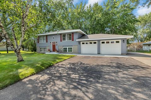 27 17th Ave SE, Saint Joseph, MN 56374