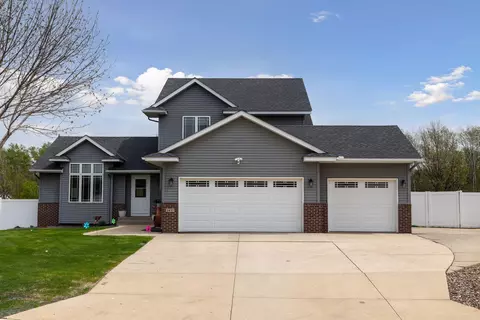 1435 Cornerstone Ln, Owatonna, MN 55060