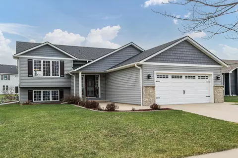 2107 9th Ave NE, Kasson, MN 55944