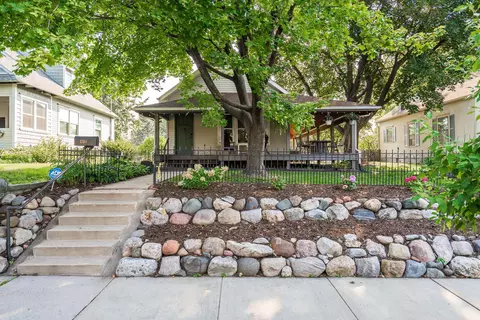 1300 Victoria St N, Saint Paul, MN 55117