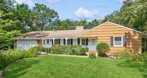 12814 March Cir, Minnetonka, MN 55305
