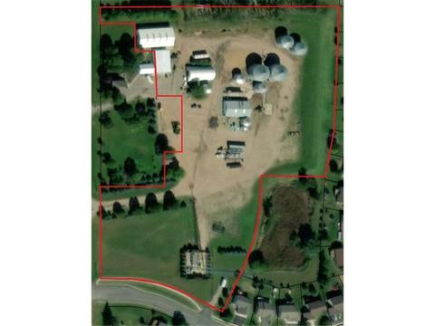 961 S Meridian St, Belle Plaine, MN 56011