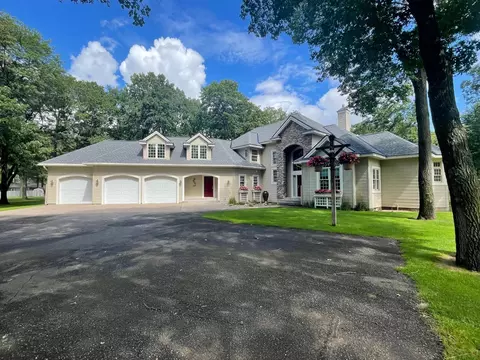 14386 Oak Ln, Little Falls, MN 56345