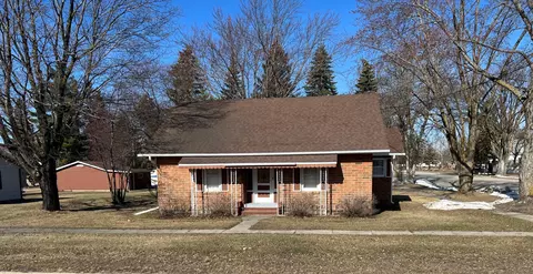 211 Elm St NE, Fertile, MN 56540