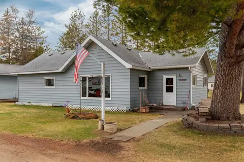 303 Goldenrod Ave W, Pillager, MN 56473