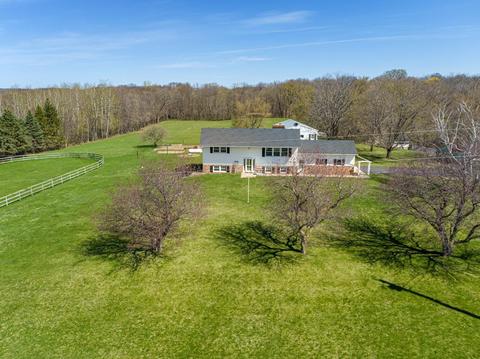 628 NE 69th St, Medford, MN 55049