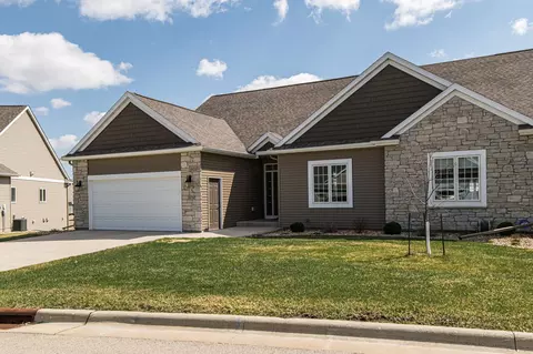 3074 Ivory Rd NE, Rochester, MN 55906