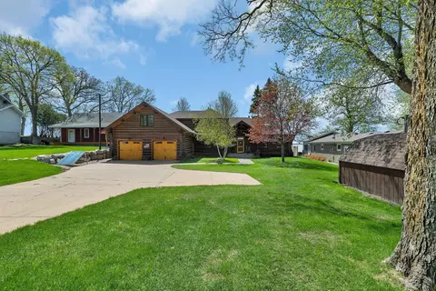 8135 N Shore Dr, Spicer, MN 56288