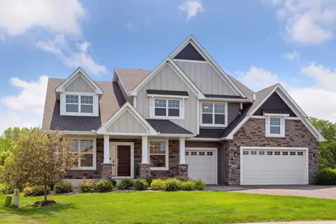 1541 Camden Ridge Dr, Chanhassen, MN 55317