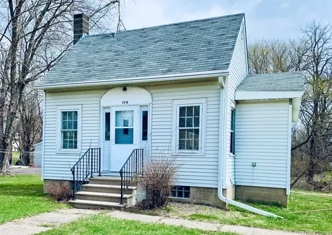 170 N Grant St, Ellsworth, WI 54011