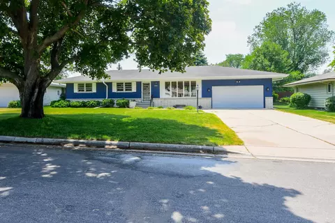 1432 Glenhill Rd, Saint Paul, MN 55112