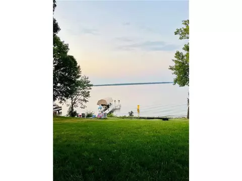 335 Lake Ave S, Spicer, MN 56288