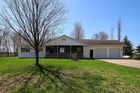 15393 Highway 7 E, Hutchinson, MN 55350