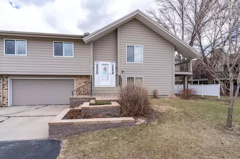 601 4th Ave NE #7, Crookston, MN 56716