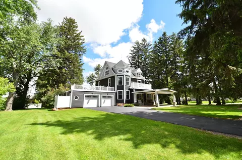 1100 W 4th St, Zumbrota, MN 55992