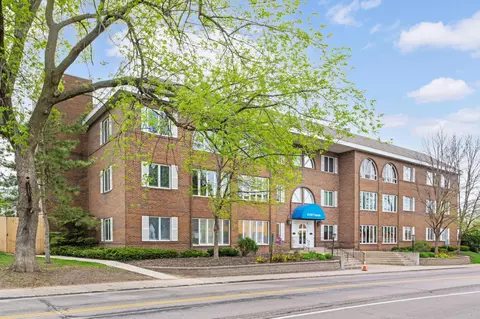 5100 France Ave S #106, Edina, MN 55410