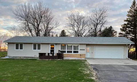 900 Lucy Dr, Worthington, MN 56187