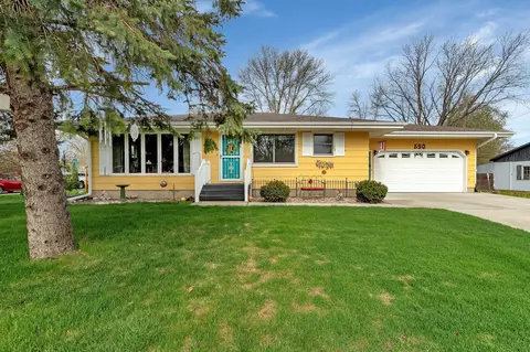 590 State St S, Eden Valley, MN 55329