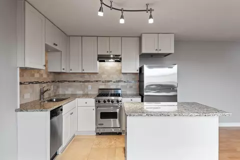 4430 W Lake Harriet Pkwy #404, Minneapolis, MN 55410