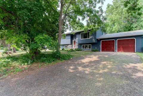 759 Lathrop Dr, Northfield, MN 55057