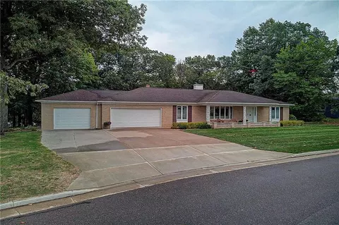 707 Madalyn Ct, Durand, WI 54736