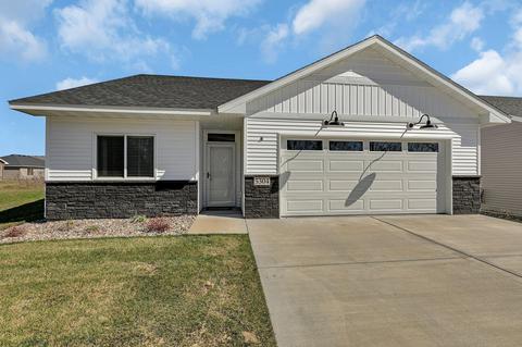 5304 Tee To Green St, Saint Cloud, MN 56304