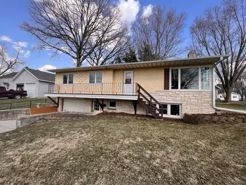 417 S Hokah St, Caledonia, MN 55921