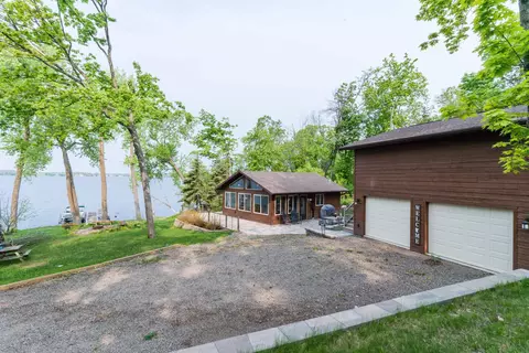 21676 Forest Lodge Rd, Fergus Falls, MN 56537