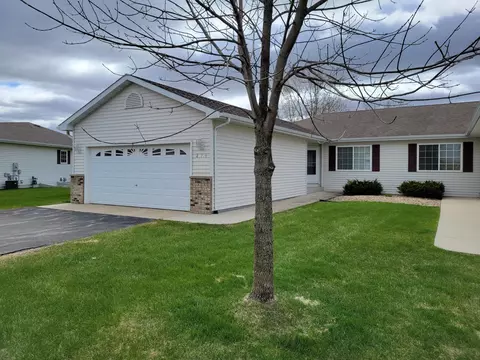 274 Cedar Cove Ln, Owatonna, MN 55060