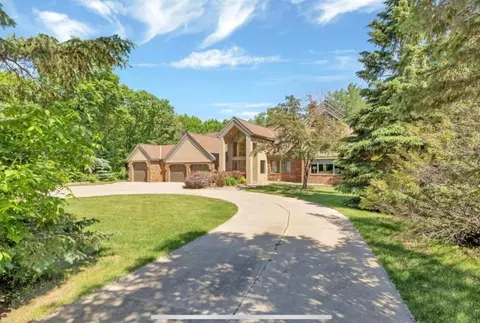 617 Scenic Dr S, Sartell, MN 56377