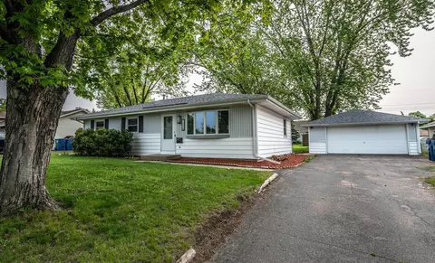 10013 Columbus Ave S, Bloomington, MN 55420