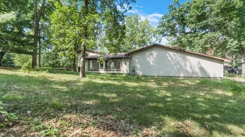 1742 Oregon Trl, Saint Cloud, MN 56301 photo 2