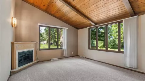 1742 Oregon Trl, Saint Cloud, MN 56301 photo 8