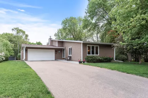 10353 York Ln, Bloomington, MN 55431