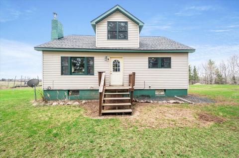 2623 S Becks Rd, Maple, WI 54854