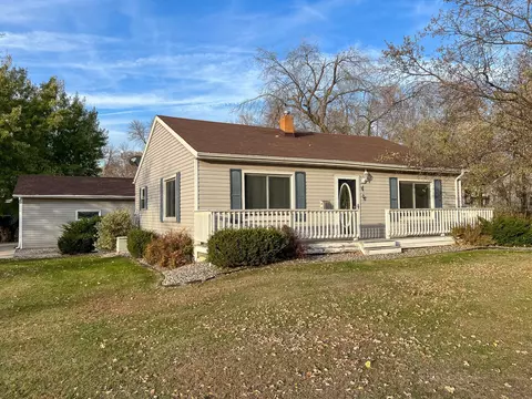 1309 6th Ave E, Alexandria, MN 56308